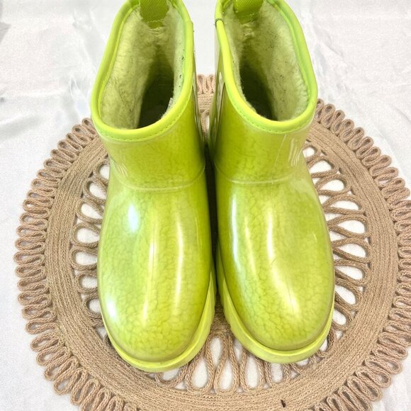 UGG Classic Clear Mini Key Lime Boots Waterproof Size 8 - Picture 2 of 10